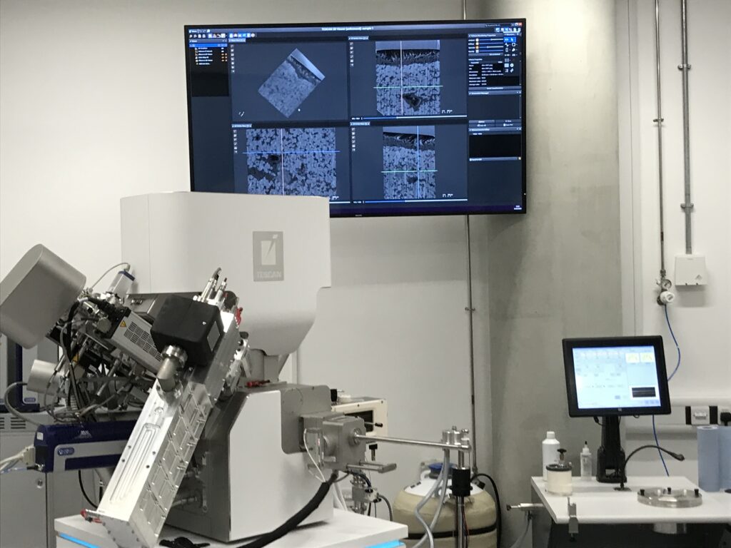 Powerful electron microscopes at LEMAS - Leeds Electron Microscopy and Spectroscopy Centre